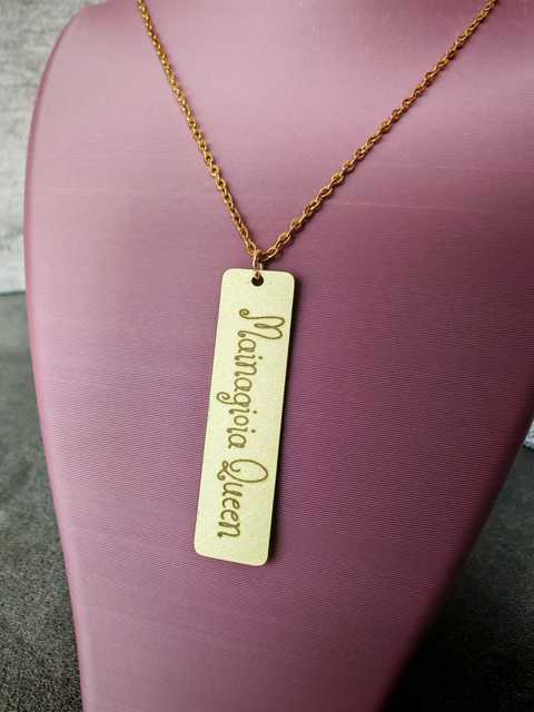 Collana dorata incisa al laser, testo personalizzato